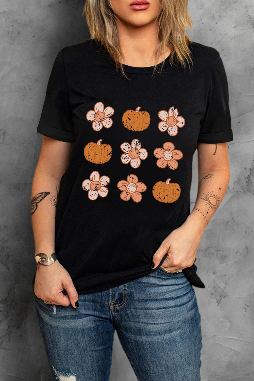 Black Pumpkin Flower Print Short Sleeve Graphic Top